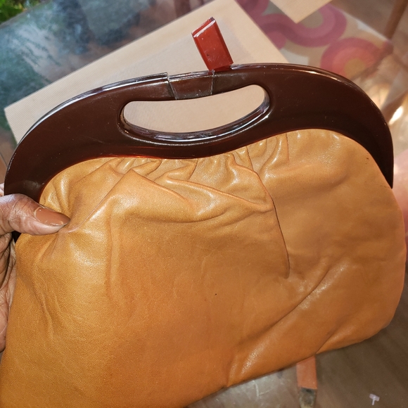 Unknown Handbags - Vintage 80s Leather Lucite Handle Purse/Handbag